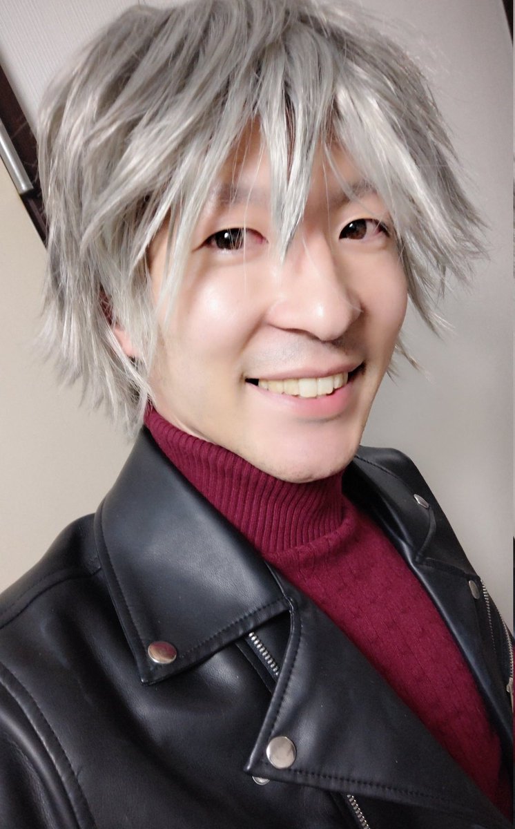 オリキャラ

銀髪盛れる