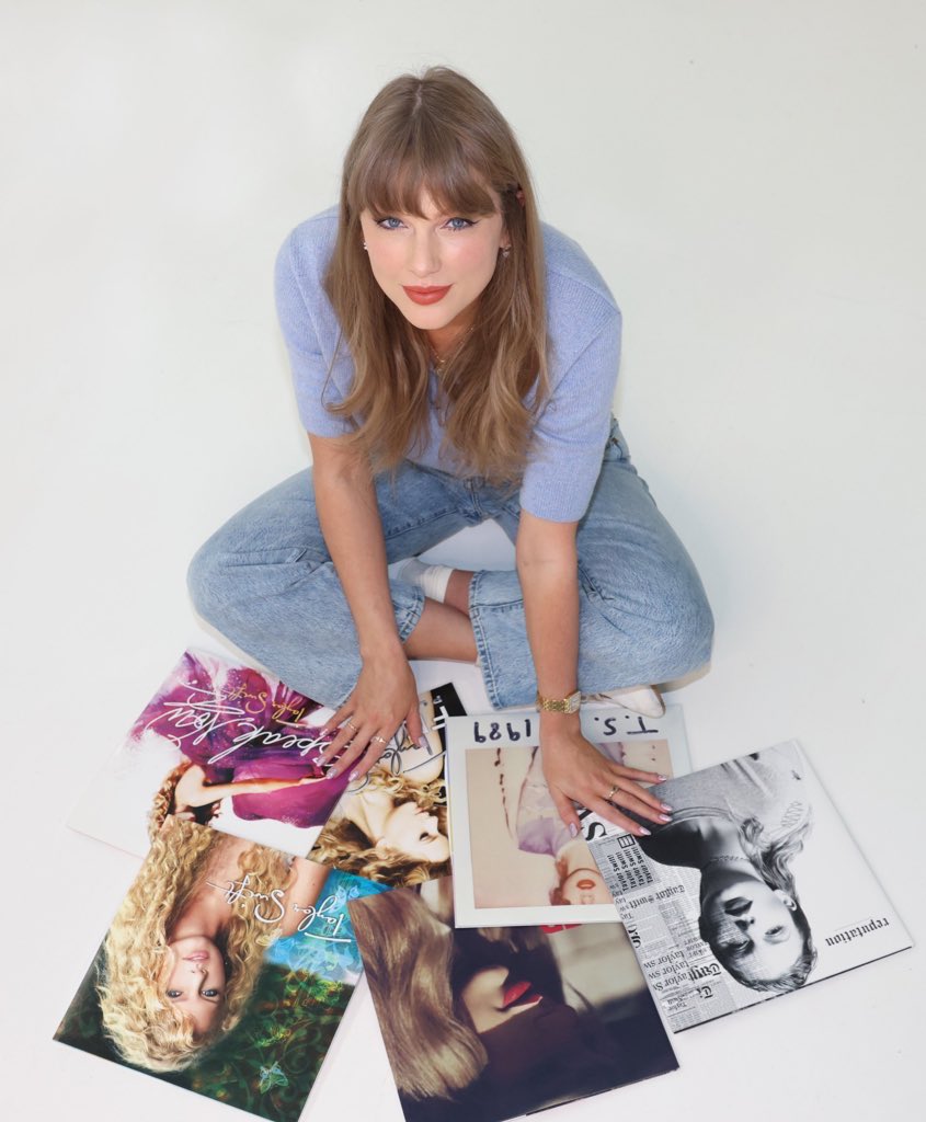 TSUpdating's tweet image. So far in 2025, Taylor Swift reclaimed her masters, announced her 12th album The Life of a Showgirl, and got engaged.