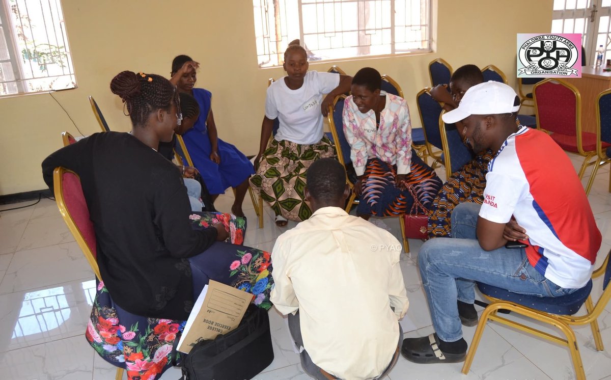 PYAO_Phalombe's tweet image. Day 2 of the #GALS training wrapped up with youth presenting inspiring vision journeys &amp;amp; learning the gender-balanced tree tool, linking it to their future goals. Big thanks to @HildenFund. #YouthEmpowerment #GenderEquality
@NycomMalawi @Oxfam @UNDP @SonkeTogether @AGRA_Africa