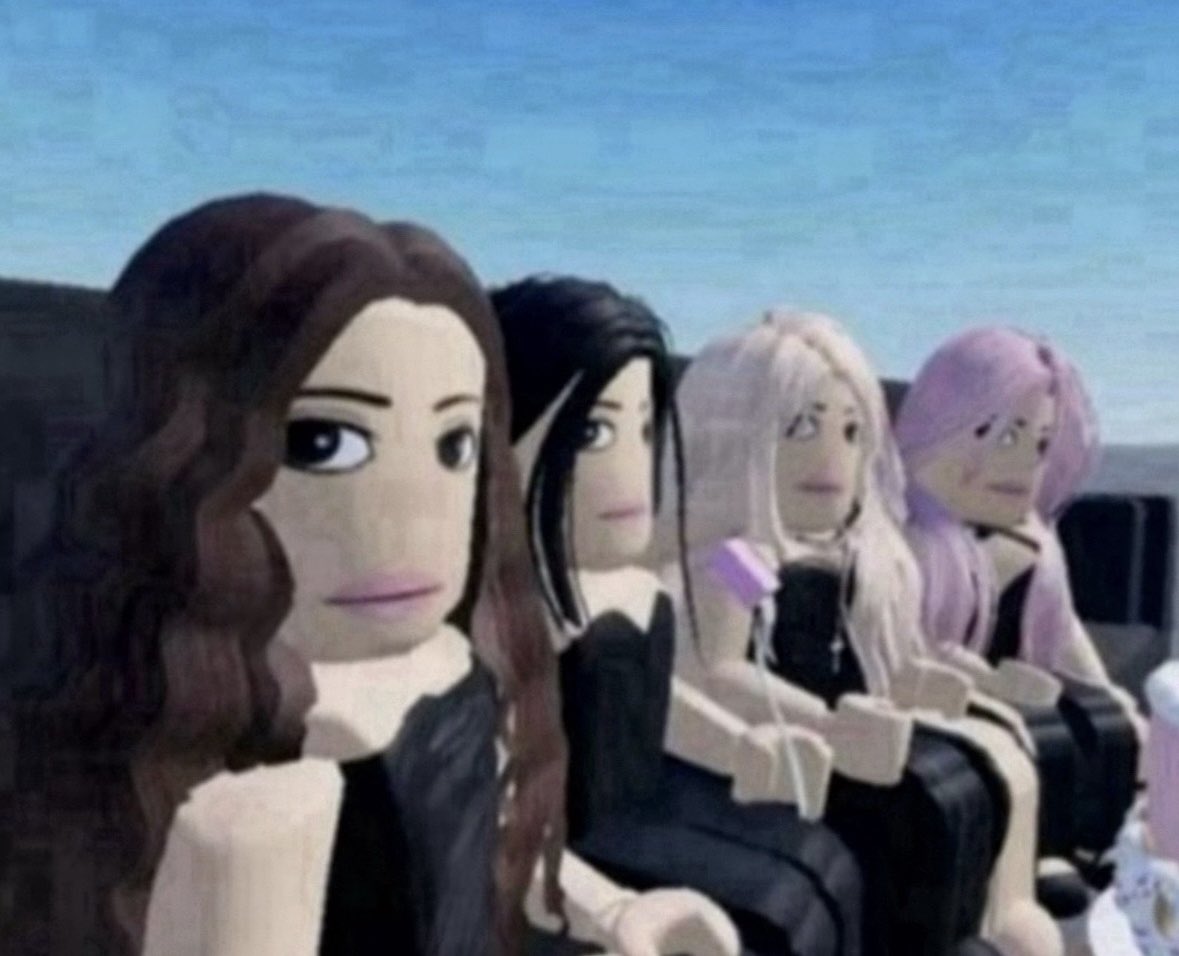 a minha família a olhar para mim depois de eu berrar porque a taylor swift está noiva: