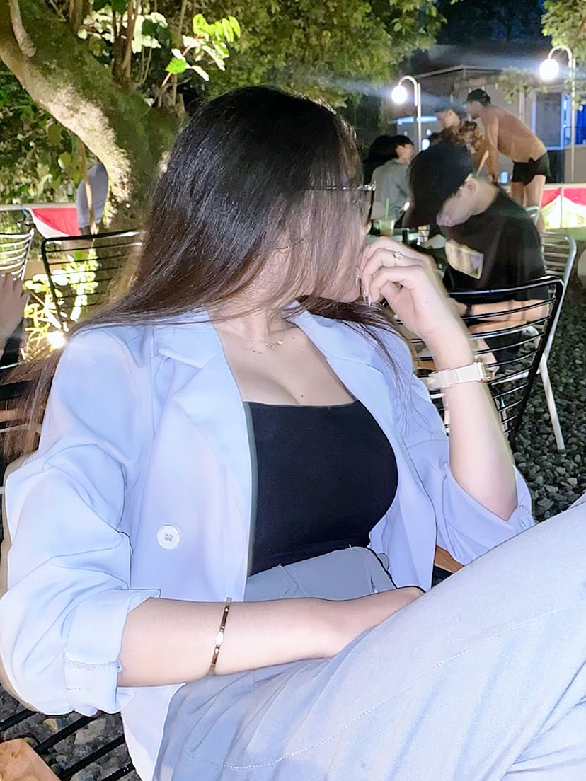 FwbTweets_'s tweet image. Best! F20🇮🇩🇨🇳
looking for partner to be my new mutuals and have a chat on DM on this boring day. clean or d*rty (preferred) is okay 😉 please leave a trace and i’ll DM you first