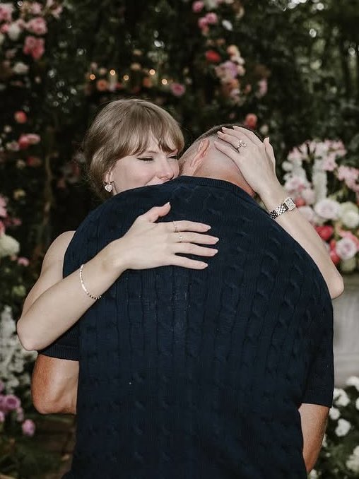 Congratulations Taylor and Travis!💍