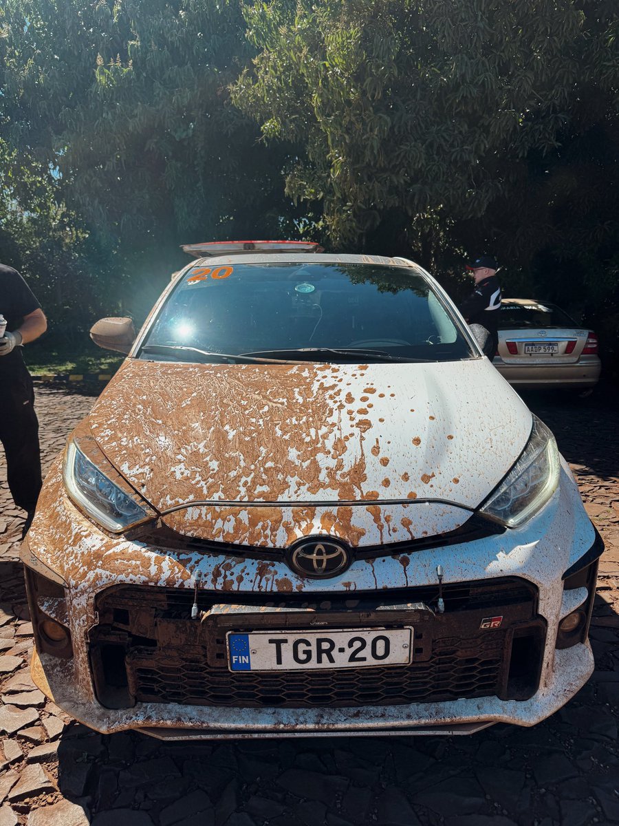 OliverSolberg01's tweet photo. Rally Paraguay just getting started 🇵🇾😏 #Paraguay #encarnacion https://t.co/hTX1E5NunM