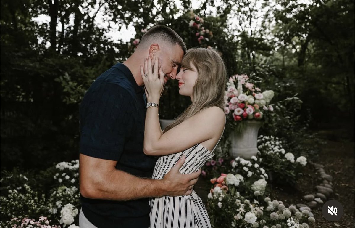 lafandelharry's tweet image. DECLARO EL 26 DE AGOSTO COMO DÍA HISTÓRICO ☝🏻😭✨

La Tay se nos casa y Chequito regresó a la F1 ❤️‍🔥