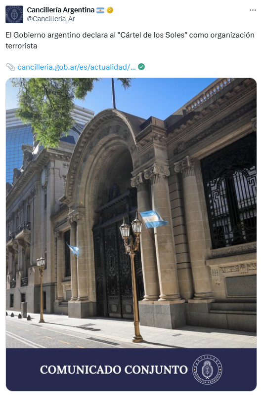 xevtfm's tweet photo. #ÚltimoMinuto 🚨 El Gobierno de Argentina declaró al "Cártel de los Soles" como organización terrorista, en el marco de sus compromisos contra el terrorismo y el crimen organizado 🇦🇷
La banda criminal fue incorporada al #RePET, lo que permitirá a las autoridades aplicar sanciones financieras y operativas para limitar su capacidad de acción