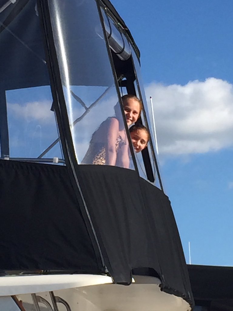 One big reason we love boating: It's something kids always ask to do with the family!

#goboating #boats #boating #boatinglifestyle #saltlife #oceanlife #vessels #boatingaroundlongisland #boatinglongisland #boatsafety #loveboating #familyfuntime