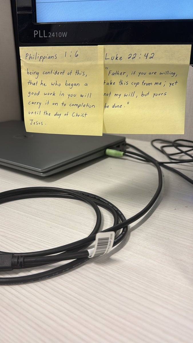 Alejandro Castineira (@acshooter) on Twitter photo Sitting at my desk at work so this is what’s right in front of me atm. Sitting at my desk at work so this is what’s right in front of me atm.