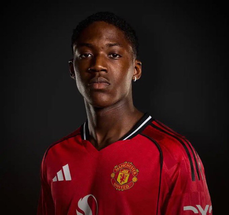 🚨❌ BREAKING!

Kobbie Mainoo is not for sale this week, and he has not requested to leave Manchester United. 

[<a href="/CharDuncker/">Charlotte Duncker</a>]