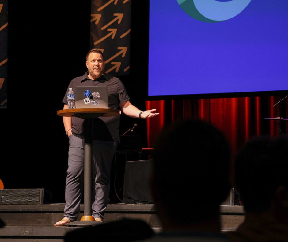 GraceSeminary's tweet image. Preaching isn’t just words. It’s life-changing truth! In his latest blog, Trent Lambert shares how the power of preaching has transformed his life and impacted countless others.
Read his story: go.grace.edu/preaching
#latestblog #preaching #life #seminary