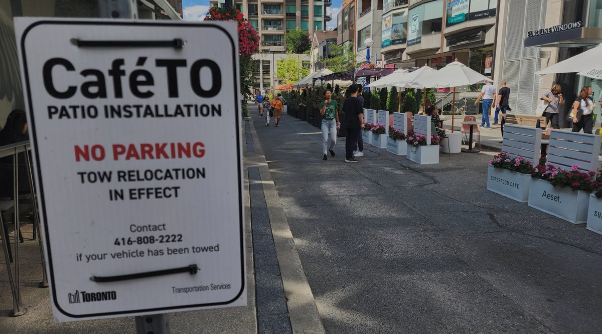 Derek Kerton (@derekkerton) on Twitter photo June-Sept, Toronto takes some space from cars and snowplows & lets restaurants extend patios onto the public space for a small fee.
The result is some delightful streets, pedestrianized, calmed, quieted, for all. Others curbside share space with cars.
toronto.ca/business-econo… June-Sept, Toronto takes some space from cars and snowplows & lets restaurants extend patios onto the public space for a small fee.
The result is some delightful streets, pedestrianized, calmed, quieted, for all. Others curbside share space with cars.
toronto.ca/business-econo…