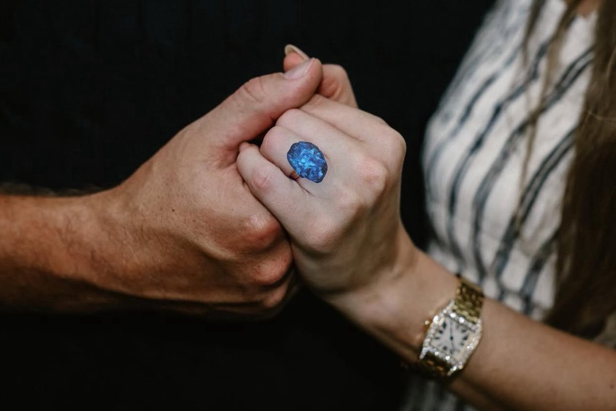 Taylor Swift's engagement ring features the Space Stone, allowing Taylor to wield absolute control over Space and interdimensional travel.