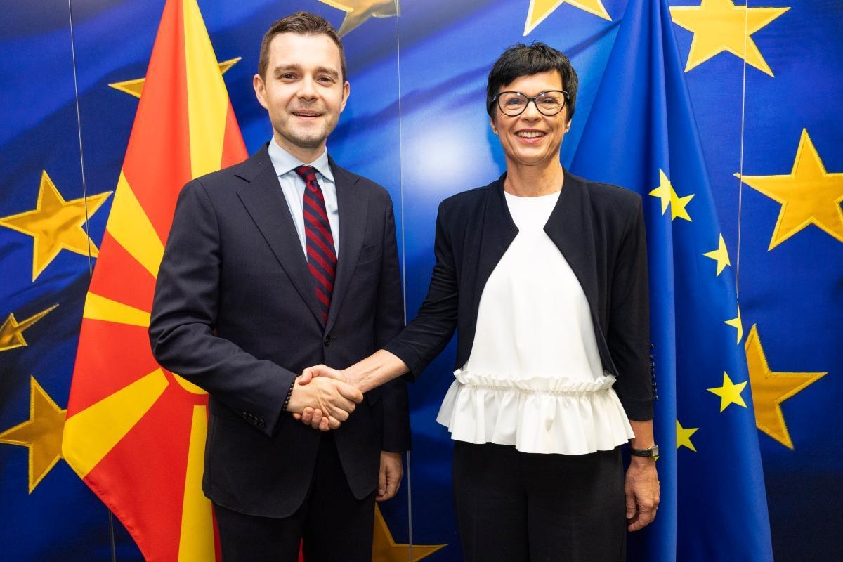 Marta Kos (@martakoseu) on Twitter photo Open discussion with <a href="/TimcoMucunski/">Timco Mucunski</a> today on the next steps on 🇲🇰's EU accession path which I strongly support, and Growth Plan reforms.
Important to deliver on remaining requirements, and move forward with EU accession.
I welcomed 🇲🇰's full CSFP alignment & contribution to 🇺🇦! Open discussion with <a href="/TimcoMucunski/">Timco Mucunski</a> today on the next steps on 🇲🇰's EU accession path which I strongly support, and Growth Plan reforms.
Important to deliver on remaining requirements, and move forward with EU accession.
I welcomed 🇲🇰's full CSFP alignment & contribution to 🇺🇦!