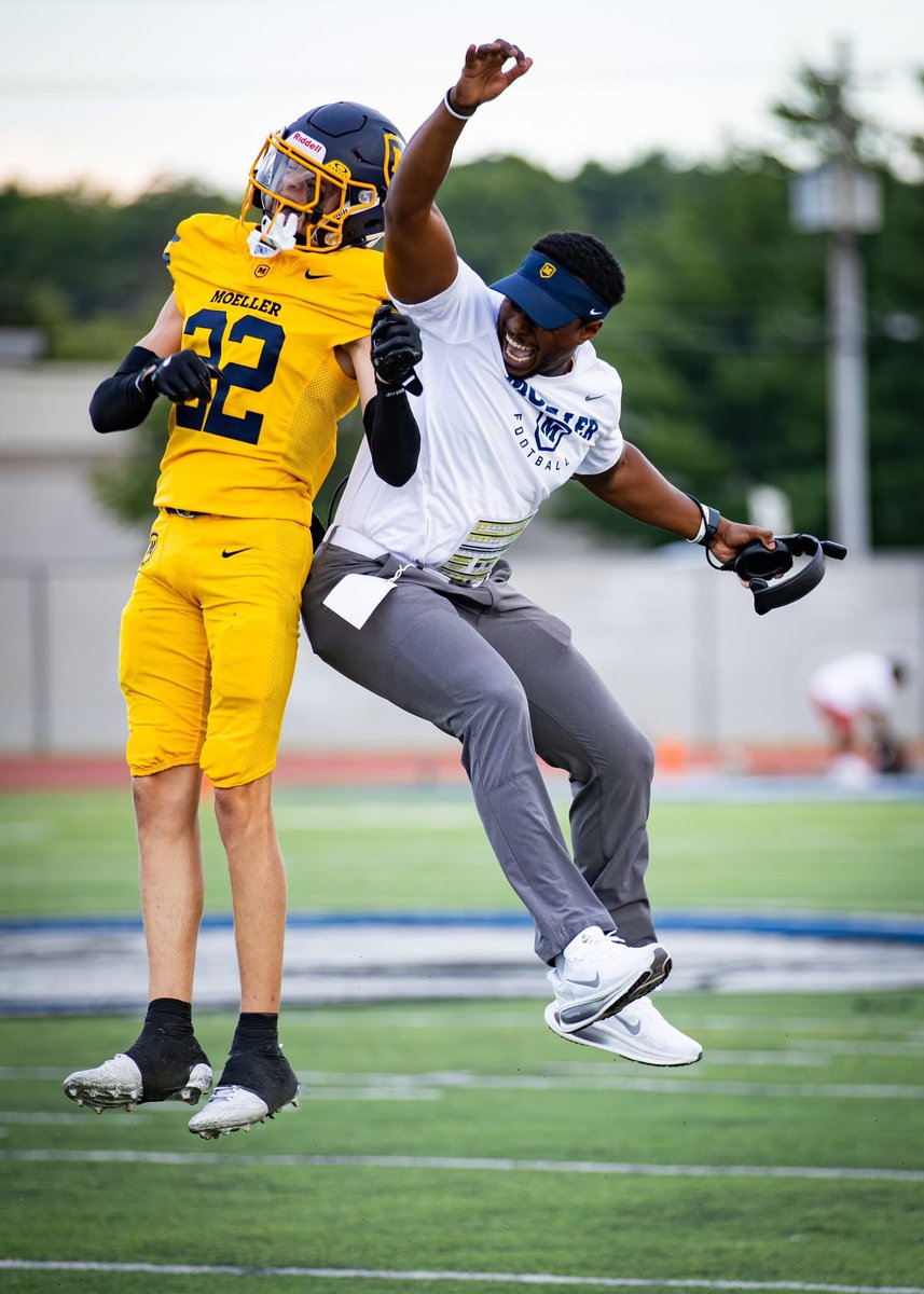 Coach (E)dwards tweet media