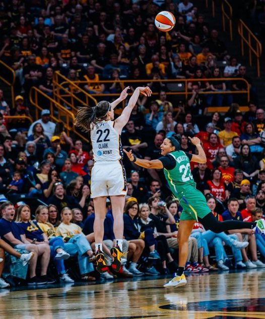 The last time she was genuinely celebrated as the superstar she is was at Carver Hawkeye Arena, where they recognize her true value, credit her for making them relevant, and unapologetically embrace her stardom.