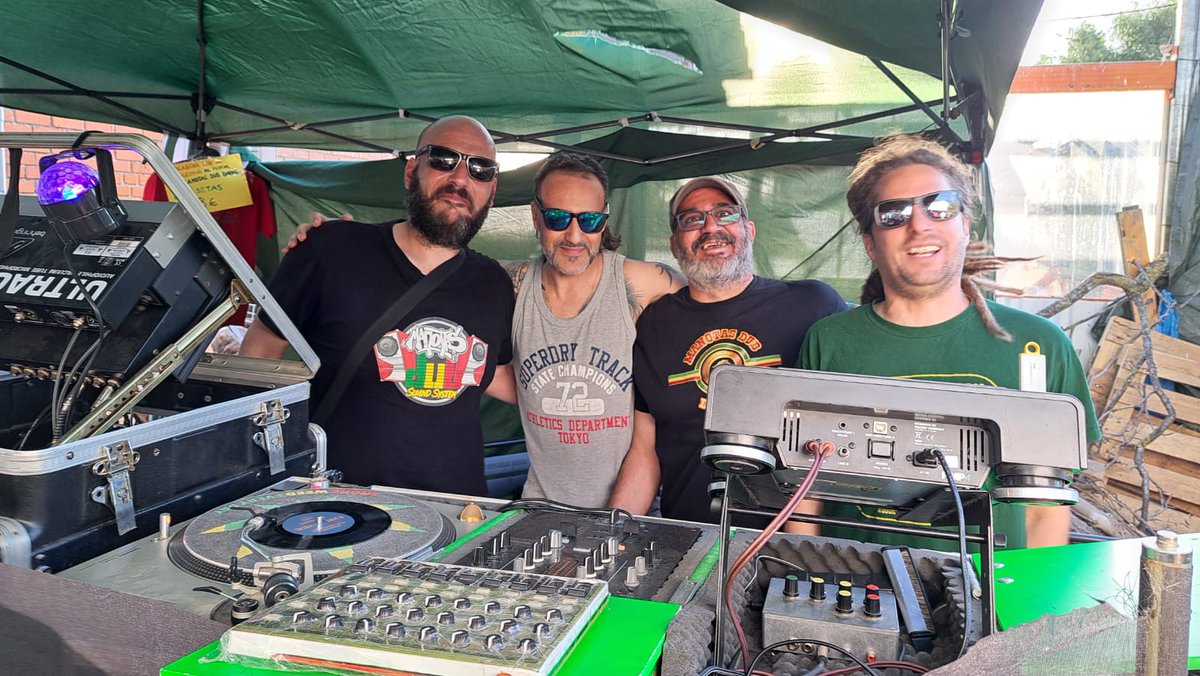 Miércoles 27 de Agosto en "Roots Culture Sessions " Manotas Dub Sound System a las 22.30 H. 💚💛🤎ONE LOVE💚💛🤎