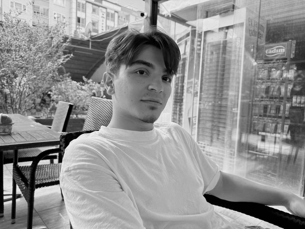 Behind every loved one killed or injured in a crash, there's a series of decisions from community members, politicians &amp; transportation officials. 

Make no mistake: Salih's death was predictable+preventable. We must hold ourselves &amp; our representatives accountable.

🥀💔🥀