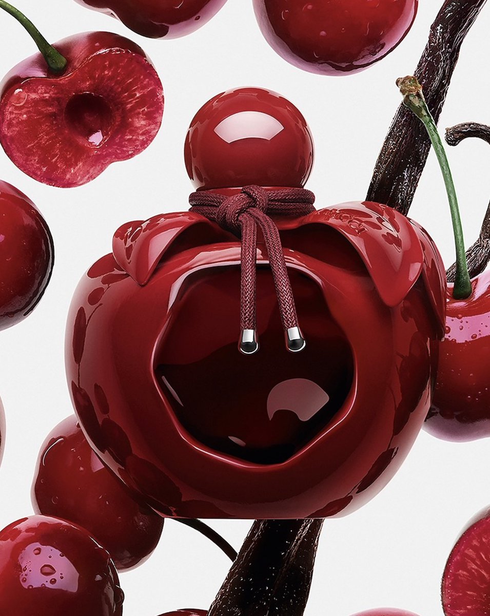 Have you seen the new Nina collector fragrance? This is called Nina Rouge Crush and it is an ambery-floral fragrance with notes of ylang-ylang, addictive cherry and sweet vanilla. It's joyful and casual.