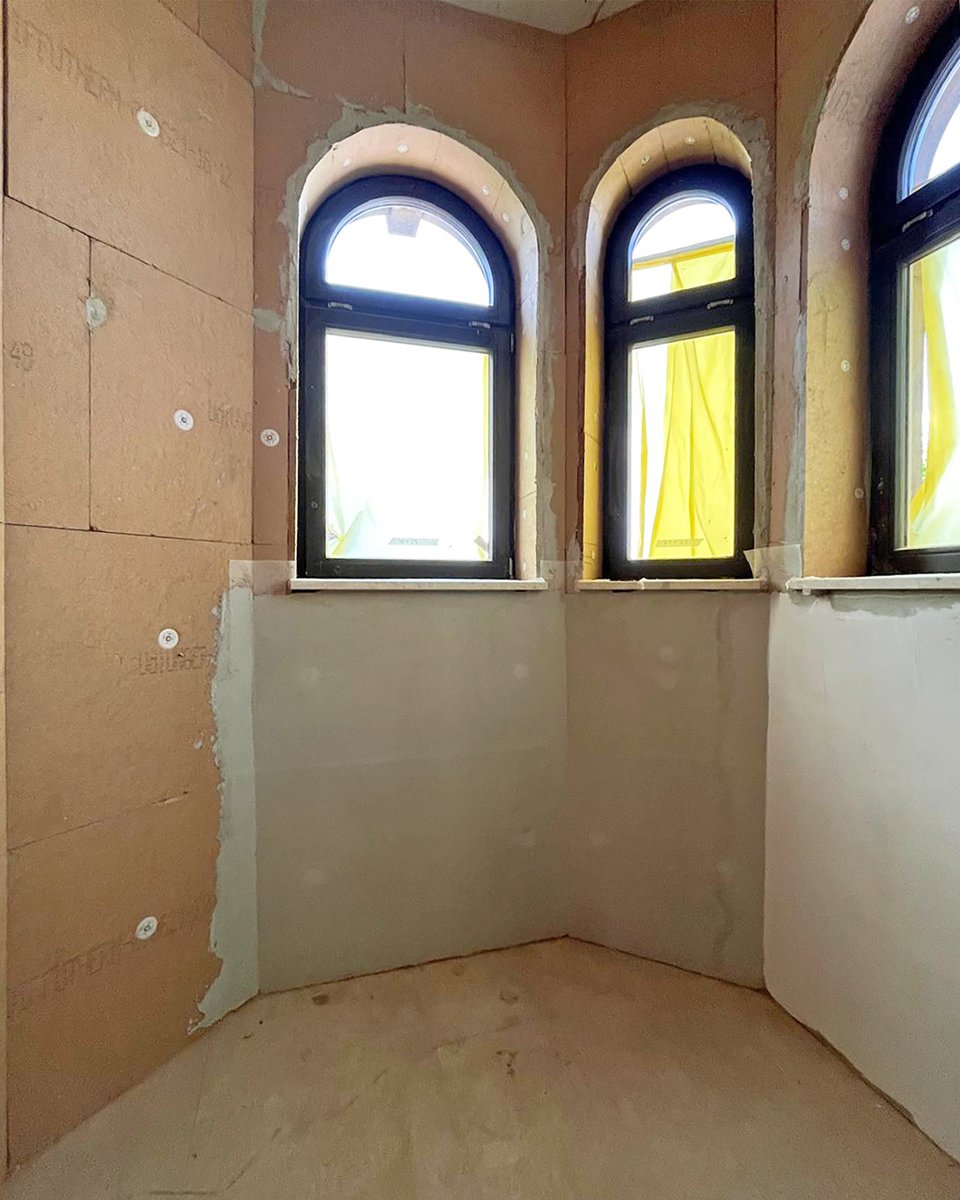 UngerDiffutherm's tweet photo. Jugendstil-Juwel nach über 30 Jahren Leerstand mit Dach- und Innendämmung von UdiDämmsysteme saniert.

Jetzt Projektbericht lesen: https://t.co/lWxMfhiN6X 

#udidämmsysteme #holzfaserdämmung #innendämmung #dämmung #sanierung #altbausanierung #altbau #dachdämmung #fassade https://t.co/ckl4B3b6FK