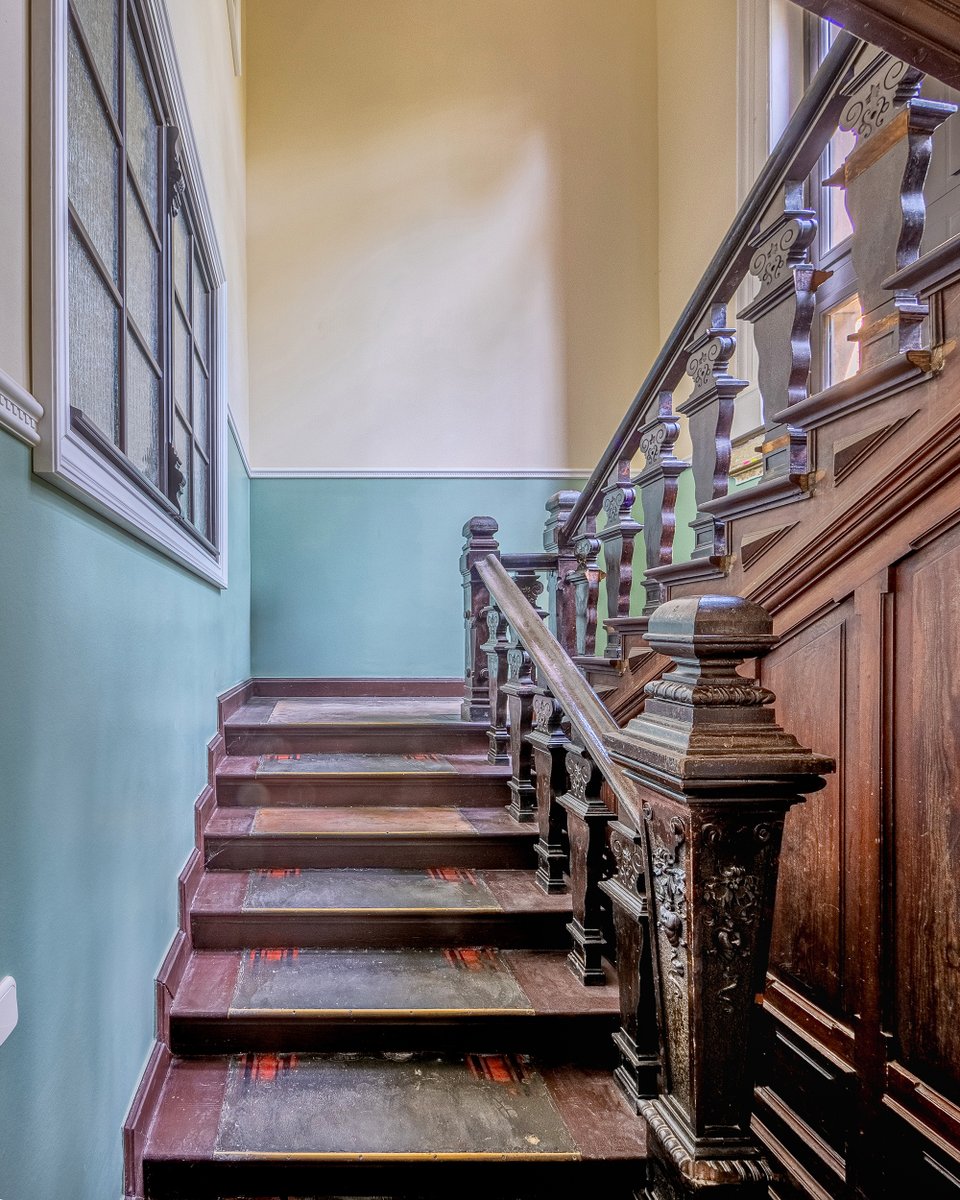 Jugendstil-Juwel nach über 30 Jahren Leerstand mit Dach- und Innendämmung von UdiDämmsysteme saniert.

Jetzt Projektbericht lesen: udidaemmsysteme.de/2025/08/jugend… 

#udidämmsysteme #holzfaserdämmung #innendämmung #dämmung #sanierung #altbausanierung #altbau #dachdämmung #fassade