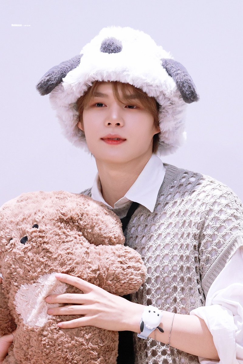 noblesse_9654's tweet photo. 250601 점프업이엔티 팬사인회
#임세준 #세준 #LIMSEJUN https://t.co/aXHLAiIhjW