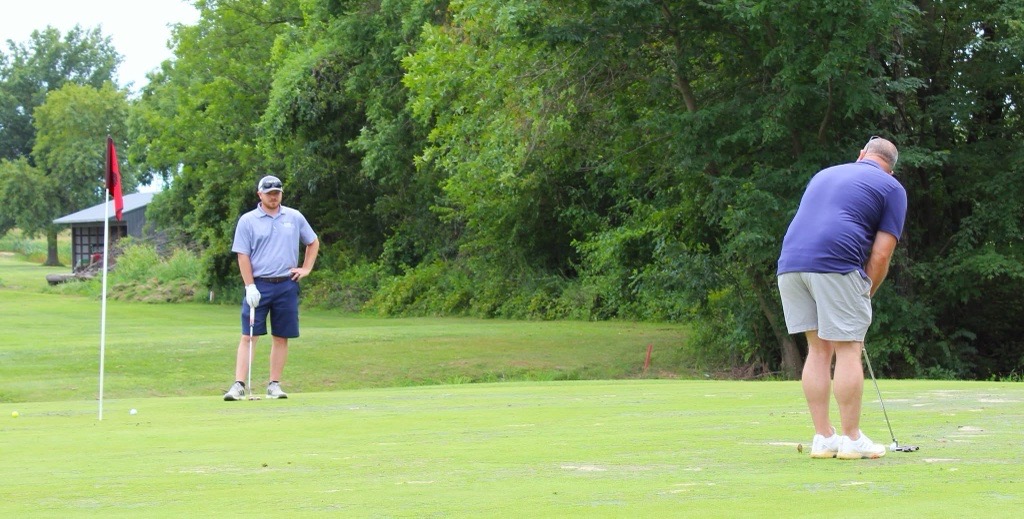 VSEngineering's tweet image. Dugan, Tucker, Andy, and Alex played in the annual Vincennes University Surveying Alumni Golf Outing at Country Oaks in Montgomery, IN. A perfect day to support the surveying program—and an even better one when our team brought home 1st place! ⛳️🥇 #Vsengineering #GolfOuting