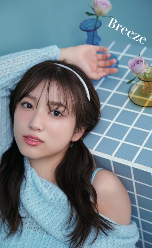 This is so Nako coded 💙
Model Nako in sky blue vibes with cute twintail and mini bandana.. 

Always love Nako's photoshoot 🤗💙🤍
#矢吹奈子 #なこるーむ #なこの