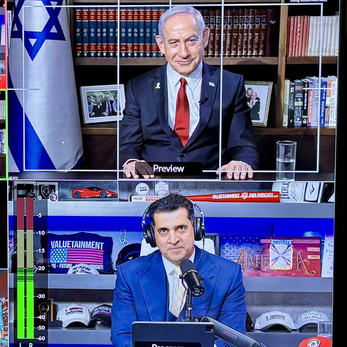 ☢️MAHTABH1🔴NEWS☢️ (@mahtabh12025) on Twitter photo 🇮🇱پاتریک بت-دیوید:
«همین الان با نخست وزیر بنیامین نتانیاهو صحبت کردم.
او بیانیهای داد که جهان را شوکه خواهد کرد.
منتظر باشید!» 🇮🇱پاتریک بت-دیوید:
«همین الان با نخست وزیر بنیامین نتانیاهو صحبت کردم.
او بیانیهای داد که جهان را شوکه خواهد کرد.
منتظر باشید!»