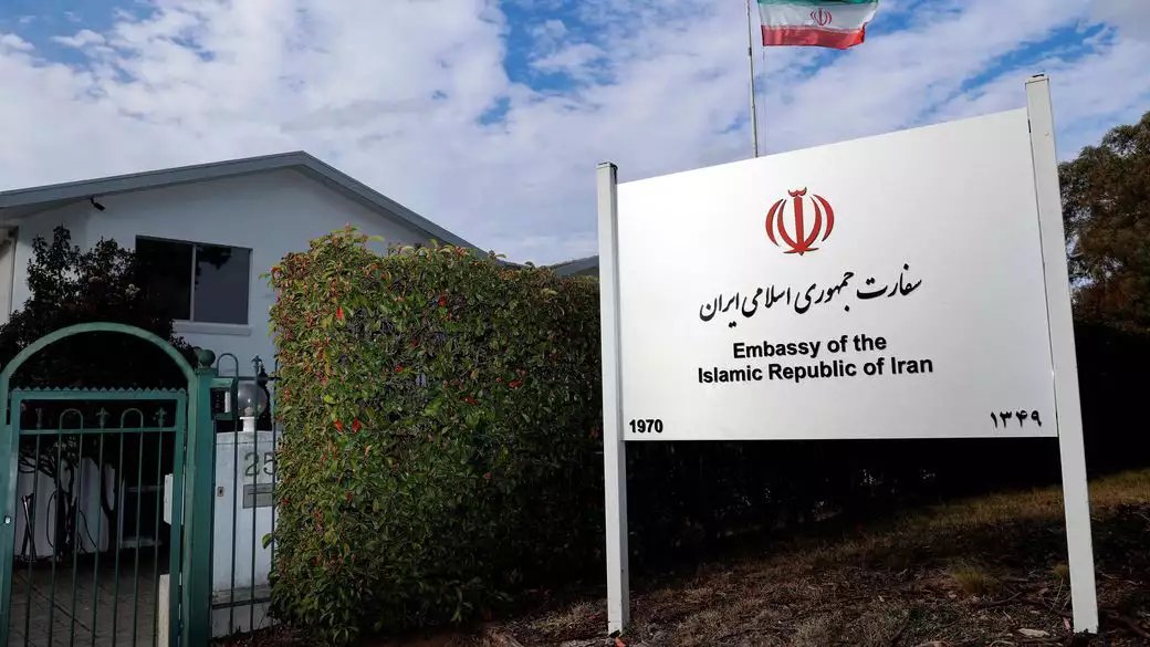 【豪州、イラン大使を追放】国家情報機関ASIOが「イラン革命防衛隊（IRGC）が豪州での反ユダヤ主義の放火2件を指揮」と断定。対象は①2024/10/20 シドニーのユダヤ系カフェ「Lewis’ Continental Kitchen」②12/6
