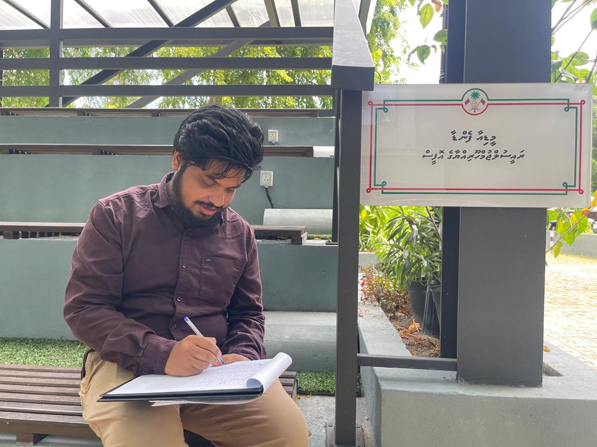 President <a href="/MMuizzu/">Dr Mohamed Muizzu</a> you gave us this corner to watch over you and now Parliament pushes a bill to chain the press to government control. 

We are signing this petition and calling  you and Parliament to toss this bill out.