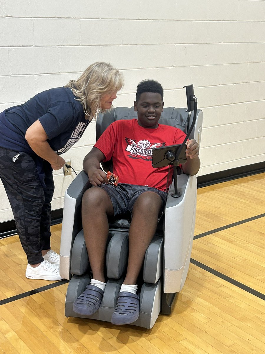 FirebirdTweets tweet media