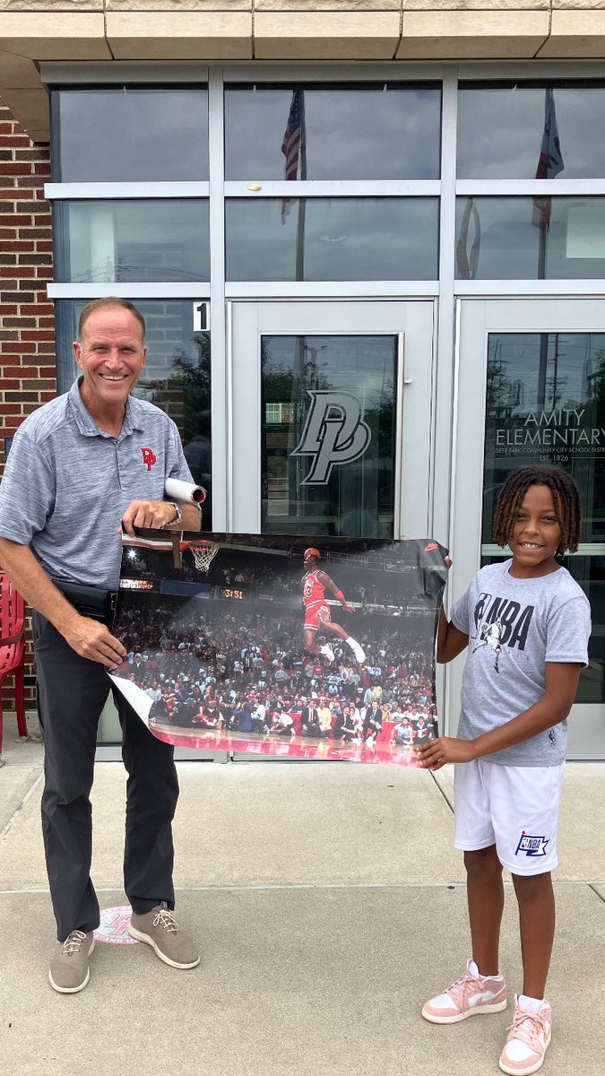 What are the odds?! 

Chatted with Amity 6th grader Ja’Mari Howze after school on Friday. He told me his favorite player was Michael Jordan… and I happened to have a 1990 Air Jordan poster in my car.

<a href="/DeerParkAmity/">Deer Park Amity</a> <a href="/DP_Athletics/">Deer Park Athletics</a>