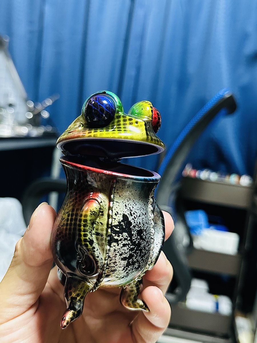 SKULLTULA ウツボカエル ソフビ フィギュア 日本製 蓄光　ラメ SKULLTULA ウツボカエル ソフビ フィギュア 日本製 蓄光 ラメ