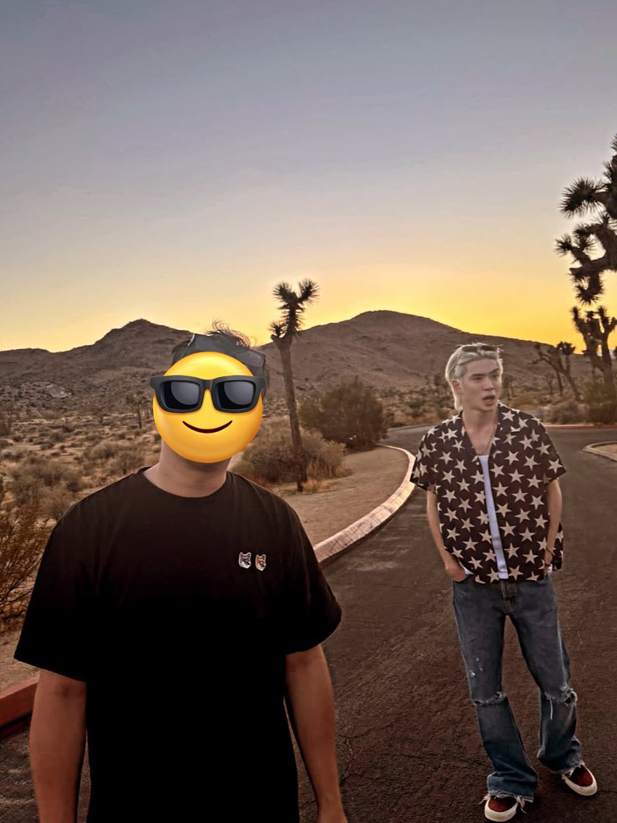 แจฮยอนจาก Instagram ของเมเนเจอร์

#JAEHYUN #재현 #JAEHYUN_Timeless