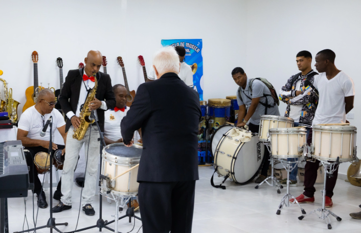 RicardoMFalu's tweet image. 🎶 In Guerra, DR, energy is transforming lives—through music! See how @AESDominicana’s latest project is empowering youth and empowering communities. 
➡️bit.ly/AESDominicana

#AESDominicana #SocialImpact #TransformativeEnergy #AES