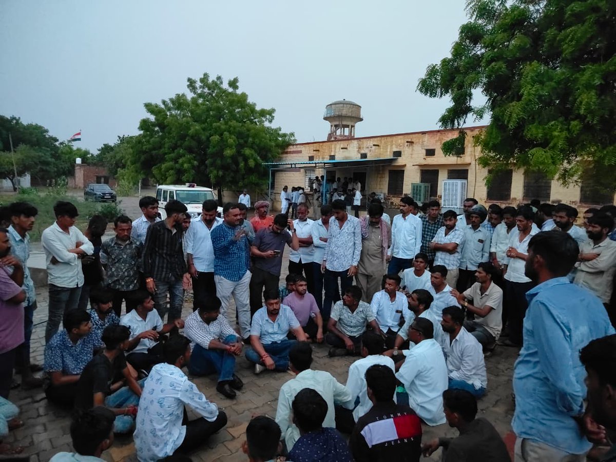 satta_privartan's tweet image. 19 साल का लड़का आत्महत्या के लिए मजबूर हो जाता तो सिस्टम की भी खामियां है।
#दूदाराम_को_न्याय_दो