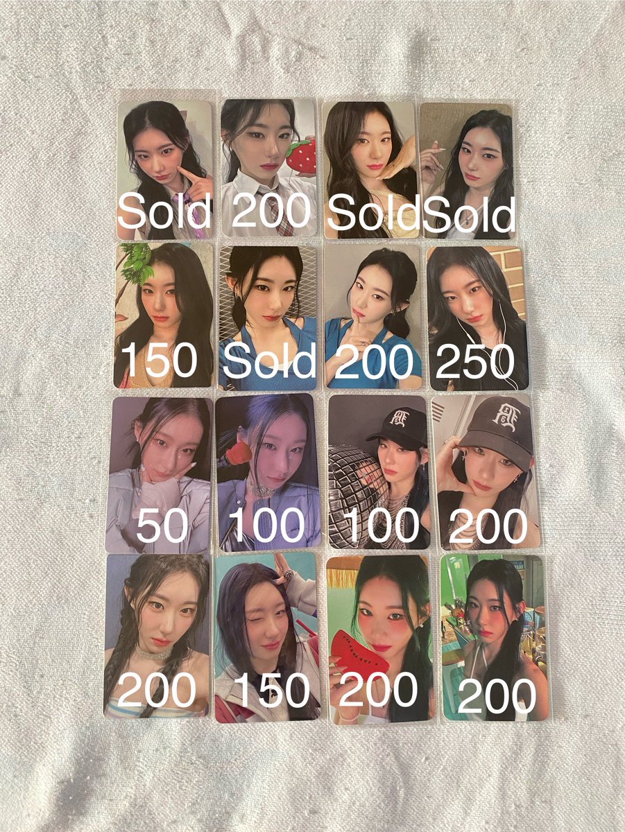WTS LFB ITZY PH

‼️UPDATED‼️

Chaeryeong Kill My Doubt photocards set

✅ tingi prices on pic
✅ 1500 php take all
✅ good condition
✅ can ship separately

💳 Gcash / BPI / BDO
🚚 JNT / WW shipping to try

#cleisells Yeji lia ryujin chaeryeong yuna jyp 예지 리아 류진 채령 유나