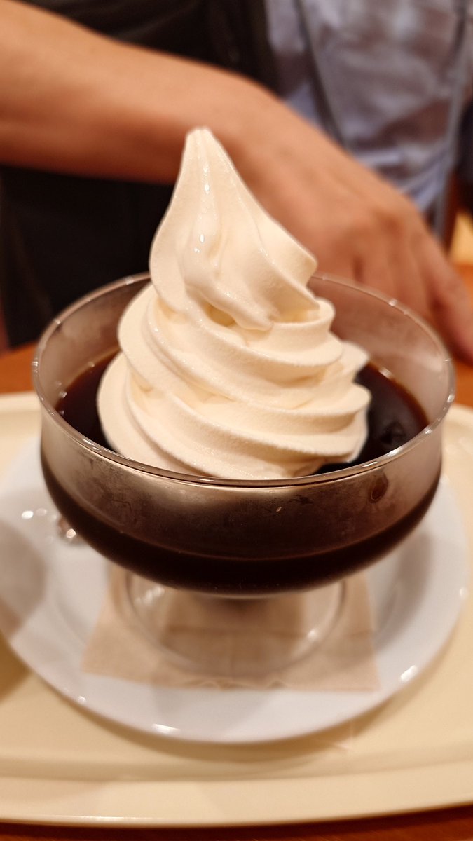 ベローチェ四谷三丁目
ここのコーヒーゼリーはなかなか美味いのだよ。