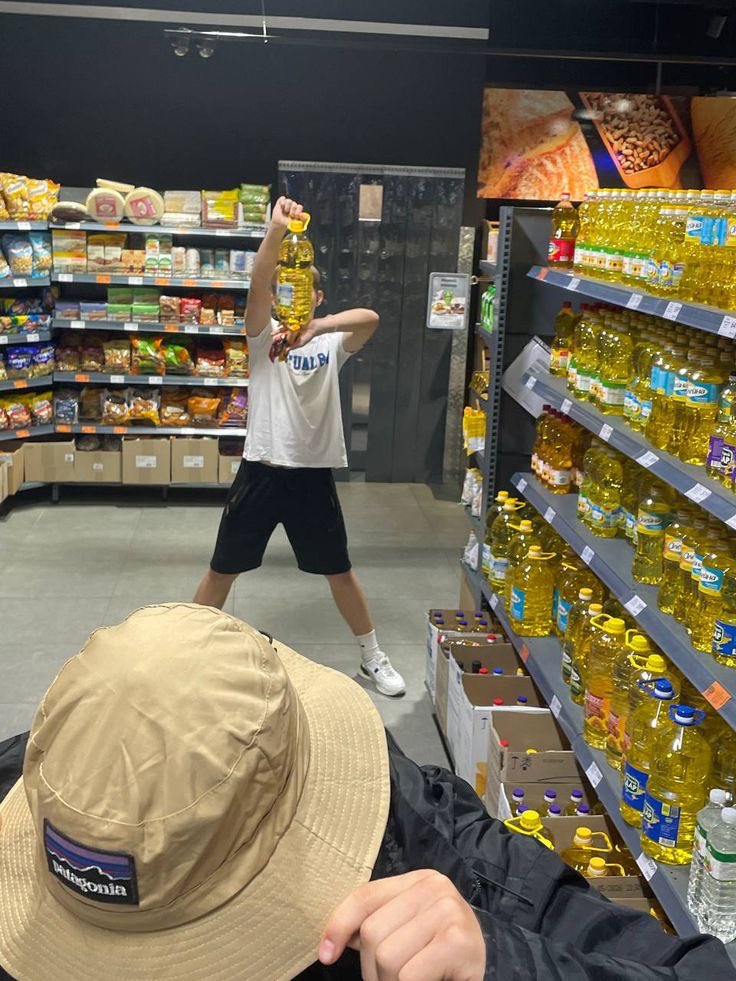 fleurdumall's tweet image. ⠀
⠀
⠀ ⠀ 📍Bandung snack paradiseeee. 

Dalam rangka memaksa adek kesayangan pulang ke rumah mamah 🤏🏻⠀ ⠀ ⠀ ⠀ ⠀ ⠀ 
⠀
⠀