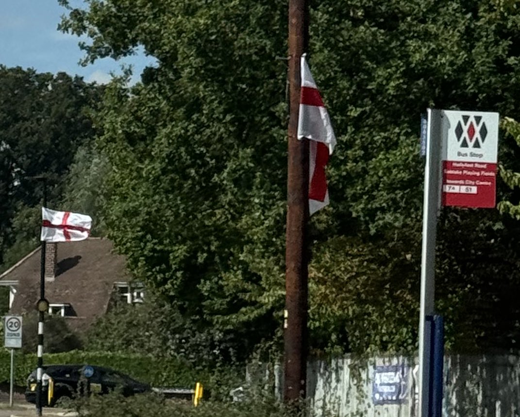 2022Benjii's tweet photo. Operation raise the colours has finally reached Coventry 

Well done the lads or girls in coundon 

Looks fantastic 

The sleeping lion has been awoken 

#raisethecolours https://t.co/ClXs05IKlX