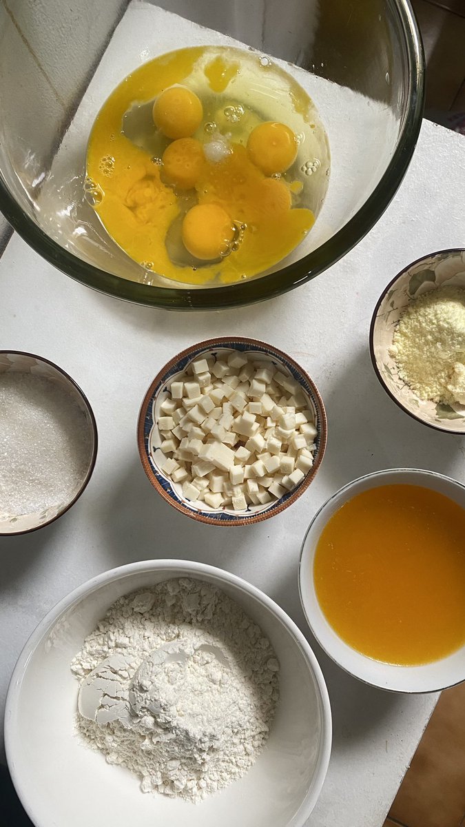 Kapan lg malem-malem baking di hari kerja 🙂‍↔️