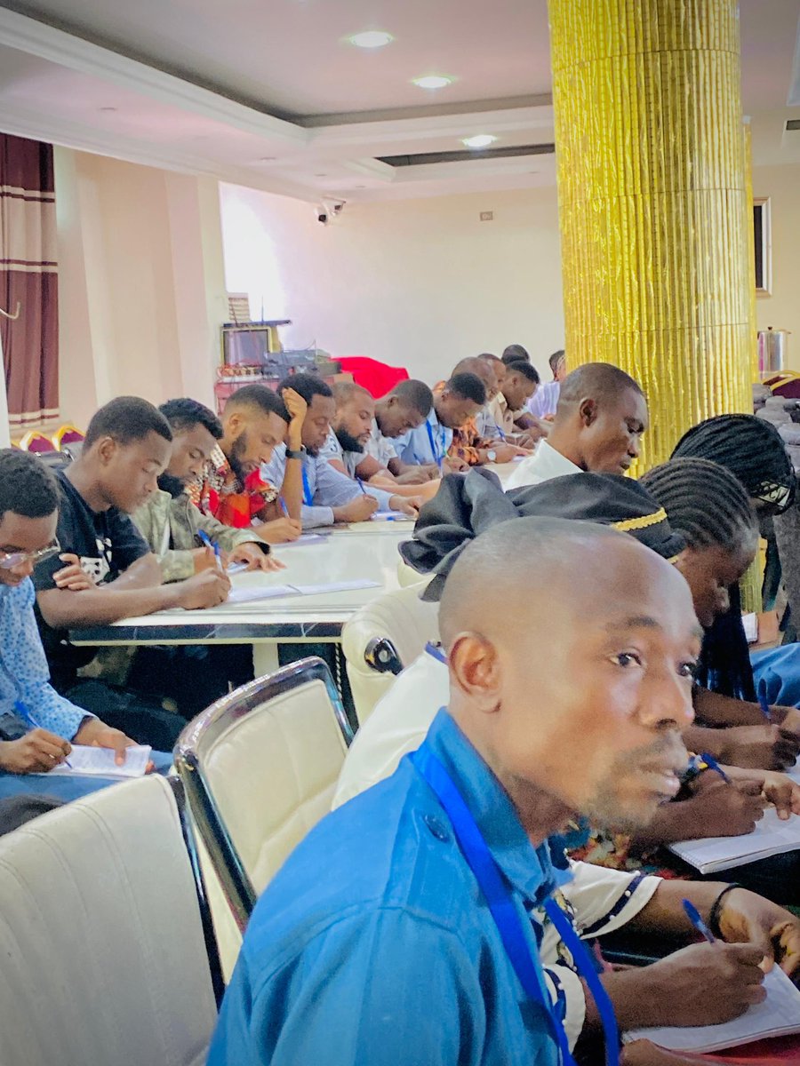 Coach Jimanel LWIGULIRA (@l_jimanel) on Twitter photo 🔥 JOUR 1 | G O M A
Plus de 150 jeunes de GOMA unis pour une formation 100% gratuite en Insertion & Orientation Professionnelle !
Un pari tenu, une génération réveillée.
Merci à Mme <a href="/SandyNkulu/">Sandra Nkulu Kyungu</a> KYUNGU, Fondatrice de la Dynamique des Congolais Engagés pour le Développement, 🔥 JOUR 1 | G O M A
Plus de 150 jeunes de GOMA unis pour une formation 100% gratuite en Insertion & Orientation Professionnelle !
Un pari tenu, une génération réveillée.
Merci à Mme <a href="/SandyNkulu/">Sandra Nkulu Kyungu</a> KYUNGU, Fondatrice de la Dynamique des Congolais Engagés pour le Développement,