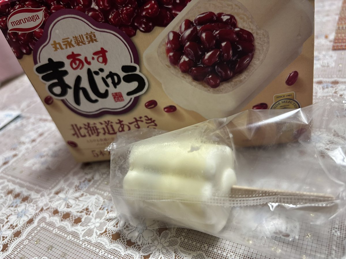 garyudeikou's tweet image. お風呂上がりに…

丸永製菓さんのあいすまんじゅう…🫘🐻

これ好きなアイスなんです🍨！！

あずきの甘さとアイスの甘さがマッチして…たまりません😁👌

#丸永製菓
#あいすまんじゅう
#白くま
#風呂上がりのアイス