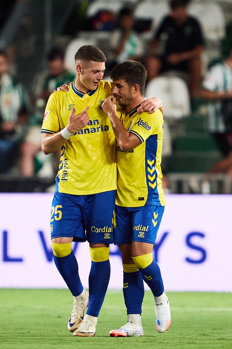 M. Fuster tweet media