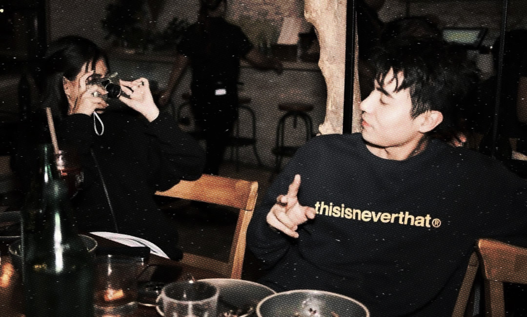 hushlayer's tweet image. ⠀⠀
͏͏

͏͏
@𝙟𝙤𝙣𝙖𝙩𝙝𝙖𝙣.𝙥𝙣𝙜 just posted.

Clocked out a bit late last night with Naomi. I was supposed to drive her home after our shift, we ended up dining out. Real food this time. Just the two of us, just good food and better company. Manliligaw ko raw siya. Okay! 😆