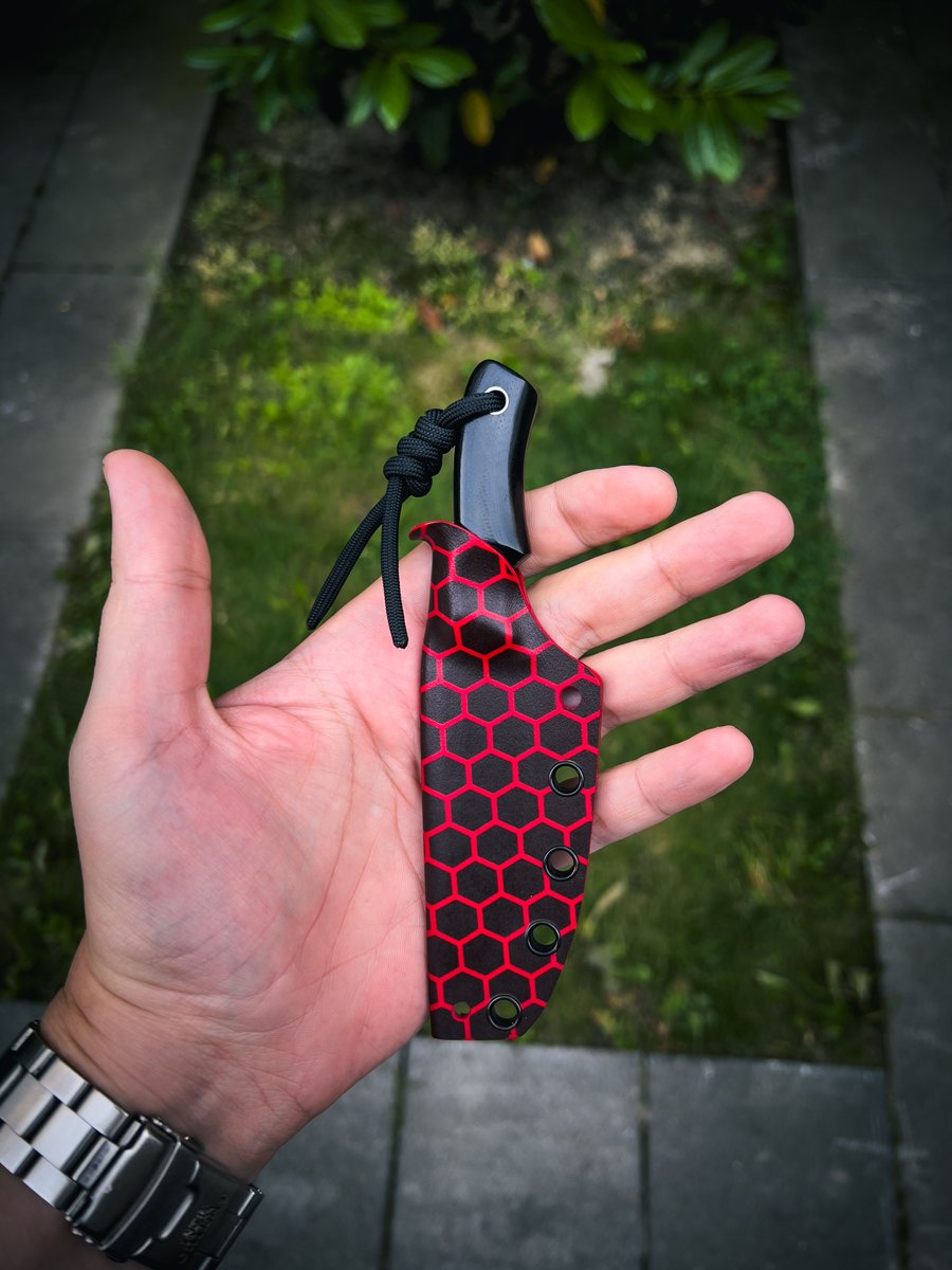 Друзі - ЧЕТВЕРТИЙ ЛОТ! 
Ніж «Strix», майстра Павла Мурнікова 🔥 

🔗 Банка - send.monobank.ua/jar/AGJ3dxu1f8