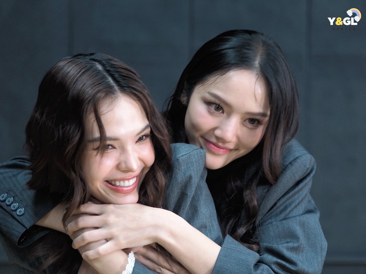 yglseries's tweet photo. Interview พร้อมแล้ว อยากดูวันไหน
วันนี้ กด 1
พรุ่งนี้ กด 2
#LMSY #lmlookmhee #sonyasaranphat #LillyBelle #ลูกหมีซอนญ่า #ลิลลี่เบลเล่ #HarmonySecret #YGLSeries https://t.co/M6JgIlx4ni