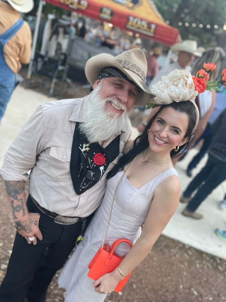 It's Tune It In &amp; Turn It Up Tuesday with a very special edition of  my Honky Tonk Happy Hour wishing a very HAPPY BIRTHDAY to my Beautiful Wife Jenna Danielle Moore airing at 10am, 2pm and 8pm Central Time TODAY 8/26/25!  

ONE CLICK TO LISTEN HERE 👇🏻live365.com/station/Dallas…