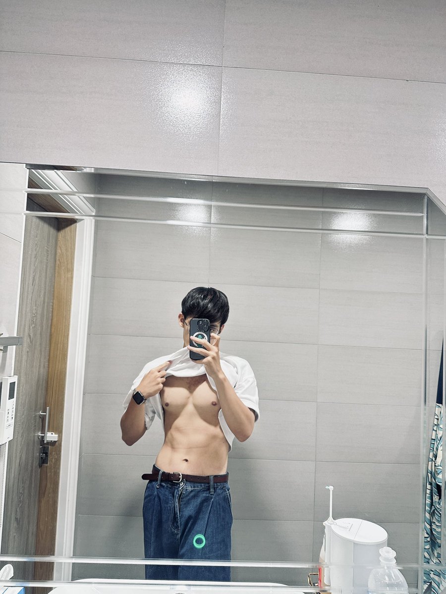 a445577d's tweet photo. 消失了一陣子
發點日常的碎片🧩 https://t.co/aFTb3gnRyN