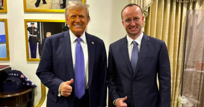 🔴BLOCKCHAIN D: Trump Media e Crypto.com annunciano partnership strategica da 105 milioni di dollari in token $CRO