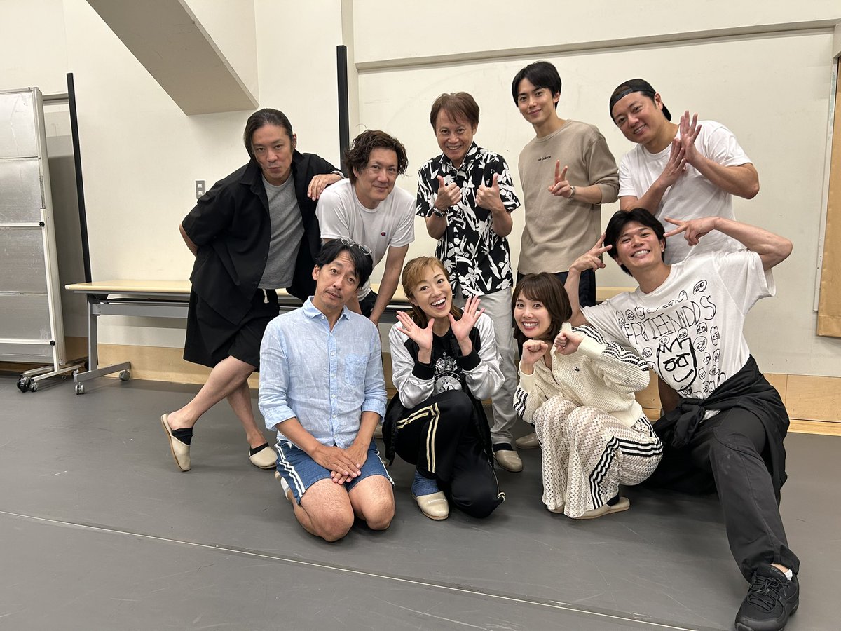 今日は顔寄せ！キャスト全員揃いました〜😆😆😆